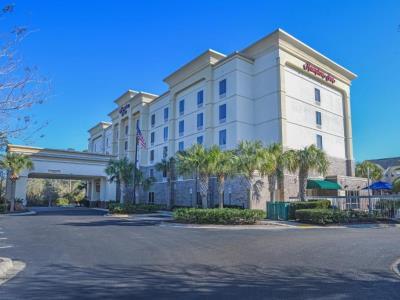 Hotel Hampton - East Regency Square 3*